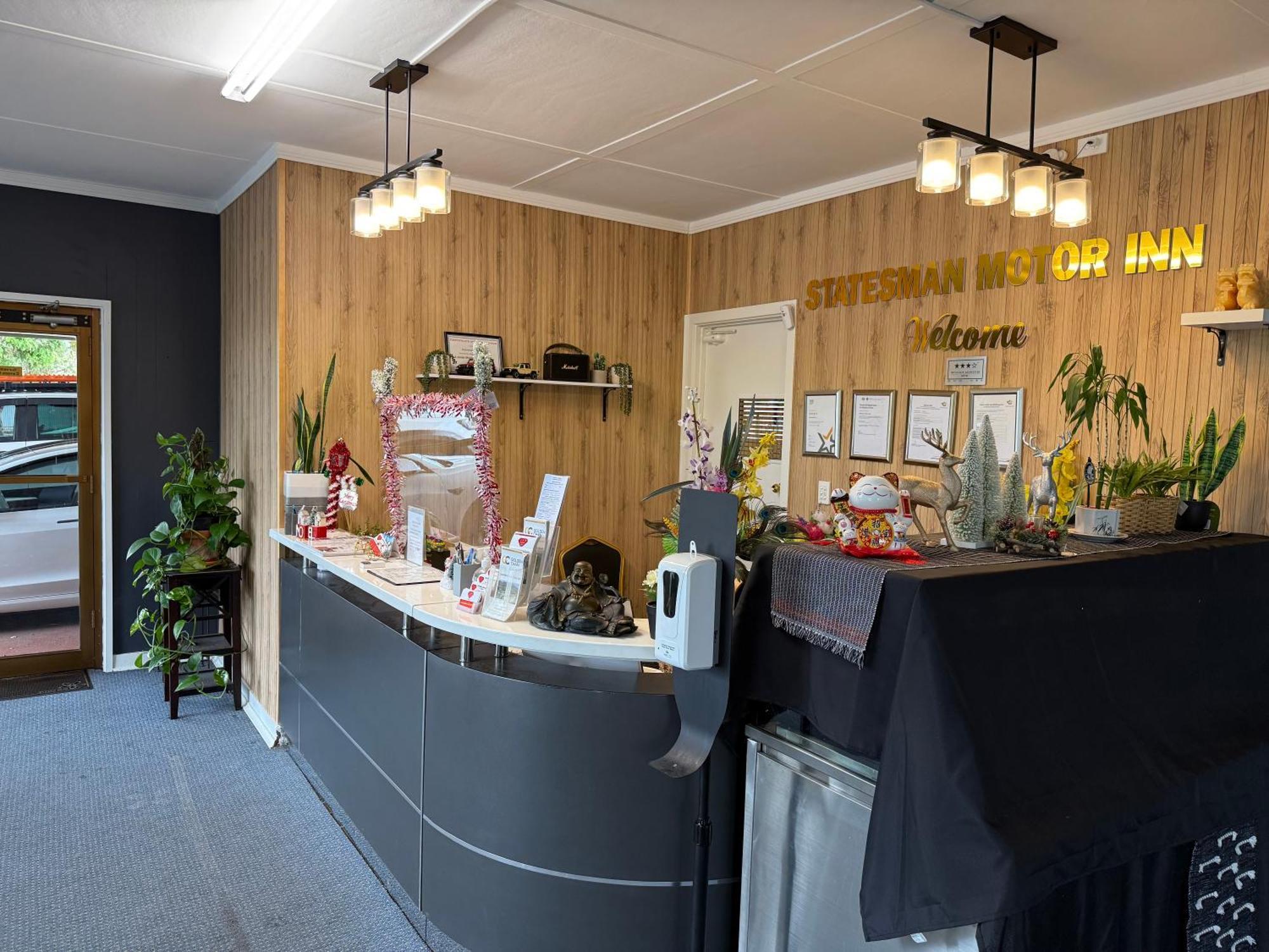 أرارات Statesman Motor Inn المظهر الخارجي الصورة
